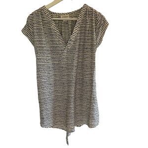 Oh! Mama medium blouse v neck maternity navy blue heart white tie back